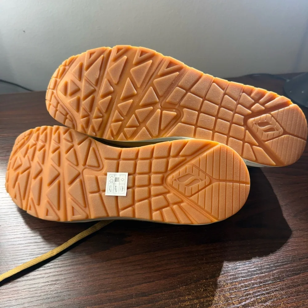 Skechers Men's Street - Uno Stacre Sneaker in Tan - Picture 5 of 5